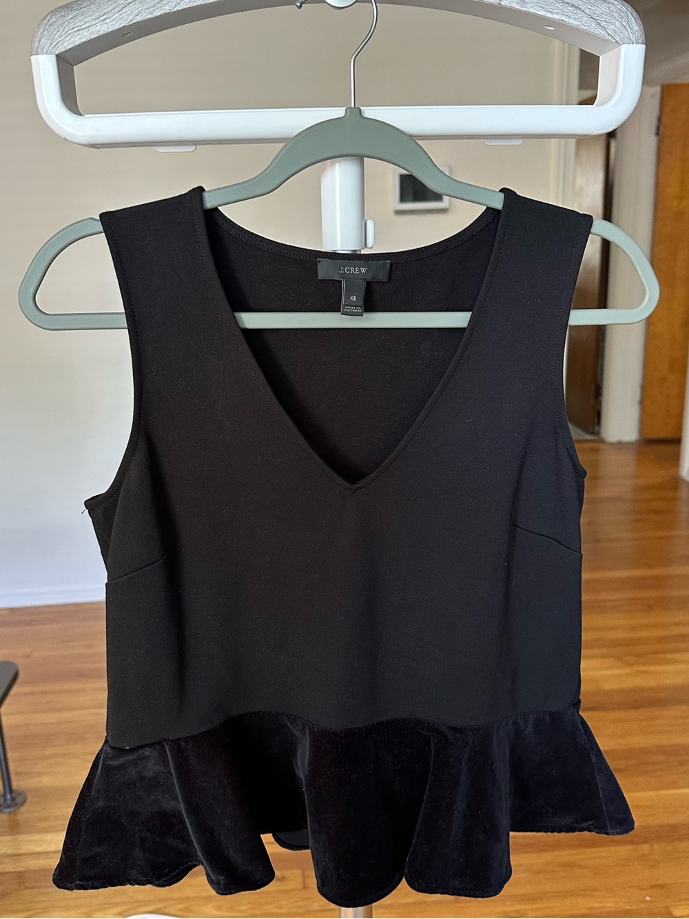 J. Crew Black V-Neck Peplum Camisole with Velvet Flounce XS - Picture 4 of 13